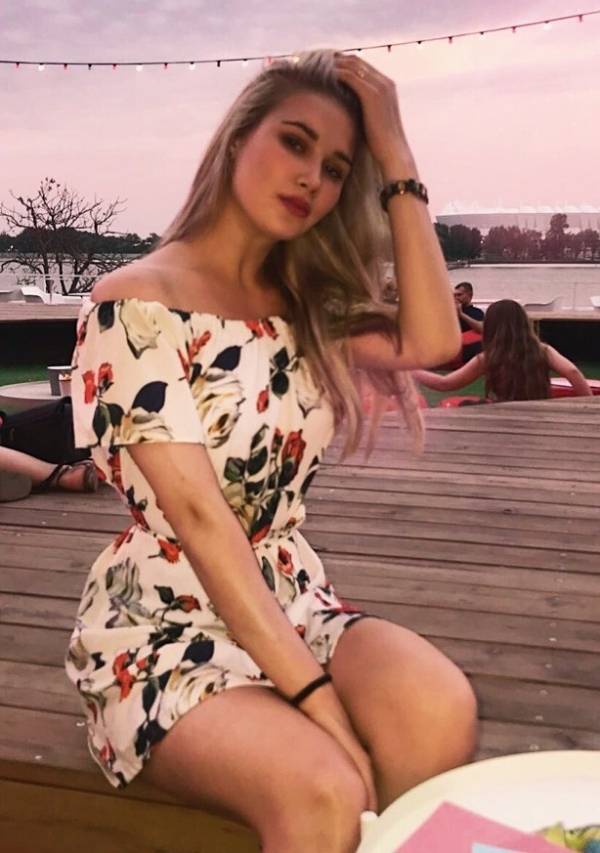 Лена +38(050)234-9613